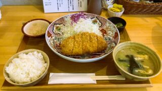 地元愛あふれる絶品とんかつ!「トロピカツ」で味わう贅沢ランチ【日置市伊集院町】